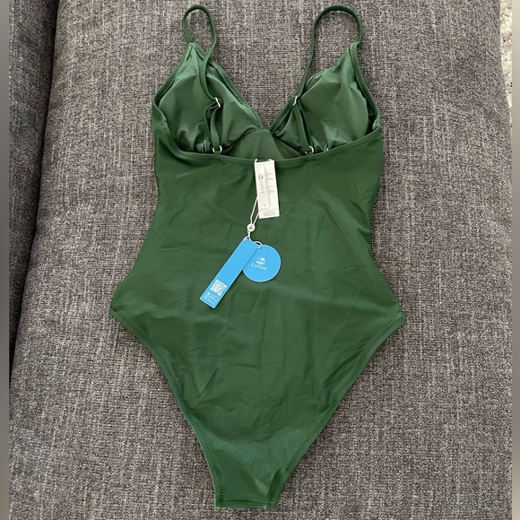 Small Hunter green Cupshe ladies maternity swimsuit. - Picture 2 of 7